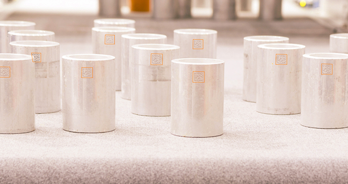 low-contrast-barcode-on-metal